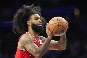 能攻善传！科比·怀特助攻武切维奇绝杀 全场17中9贡献25分7助